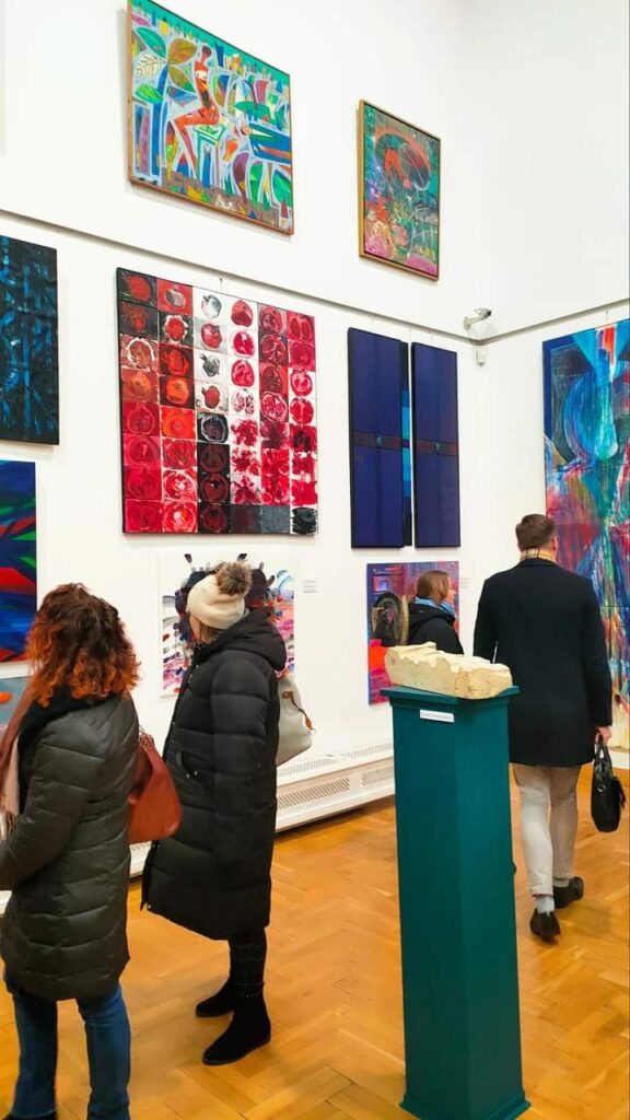Salon Bożonarodzeniowy 2022 ZPAP , Joanna Banek pokazał obraz  w Pałacu Sztuki na Salonie Bożonarodzeniowym.